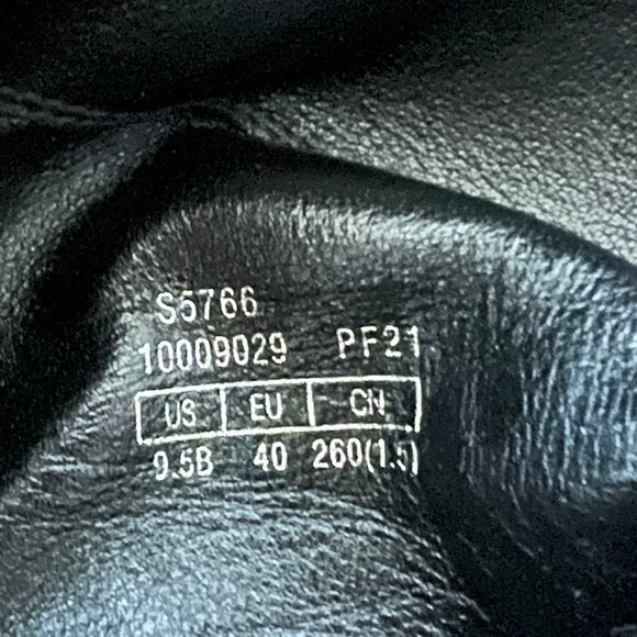 STUART WEITZMAN Limited Ed. 5050 Studded Leather Stretch OTK Boots Sz 9.5 NEW - Picture 11 of 11